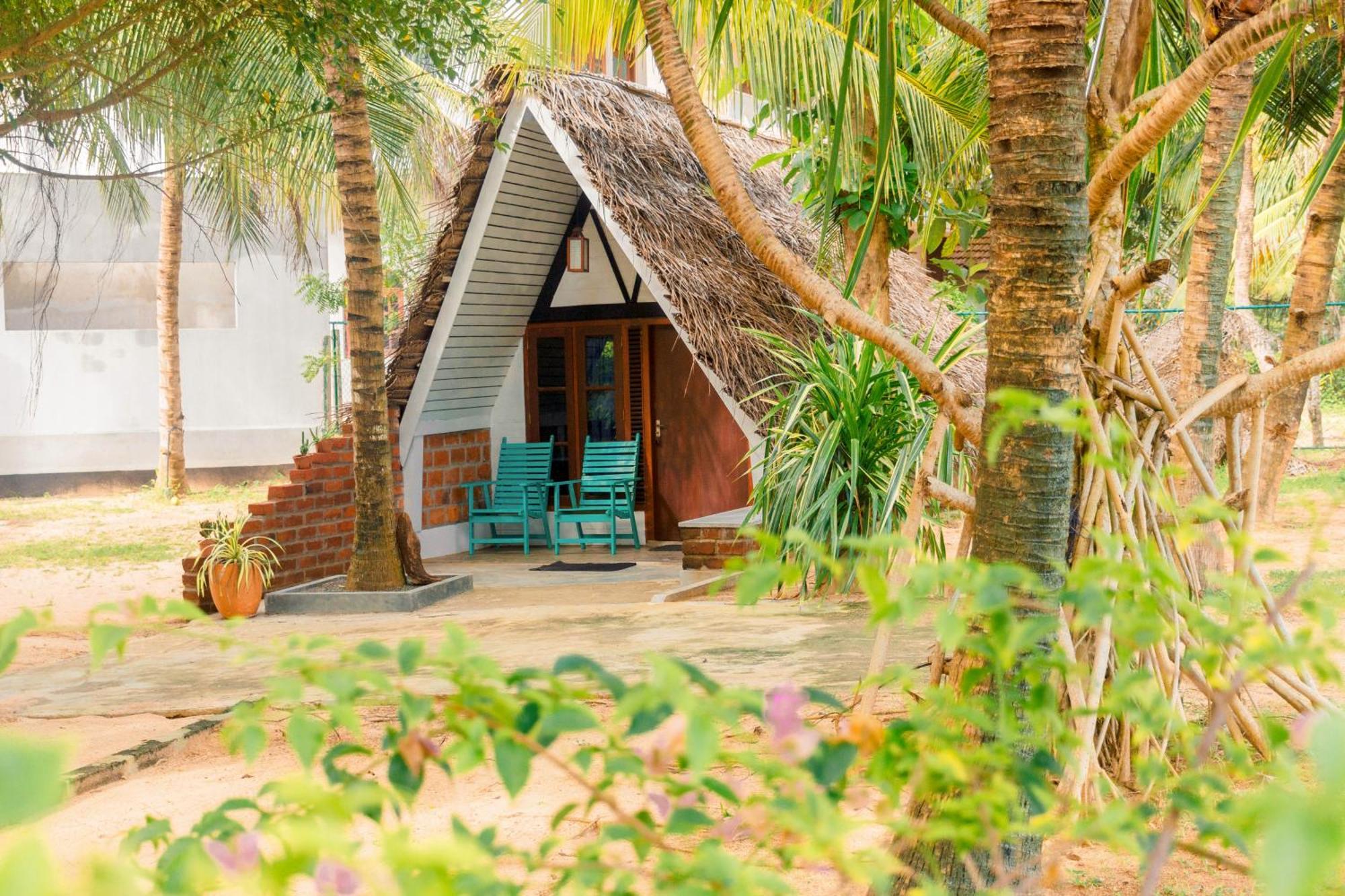 Harmony Beach Resort Tangalle Exterior foto