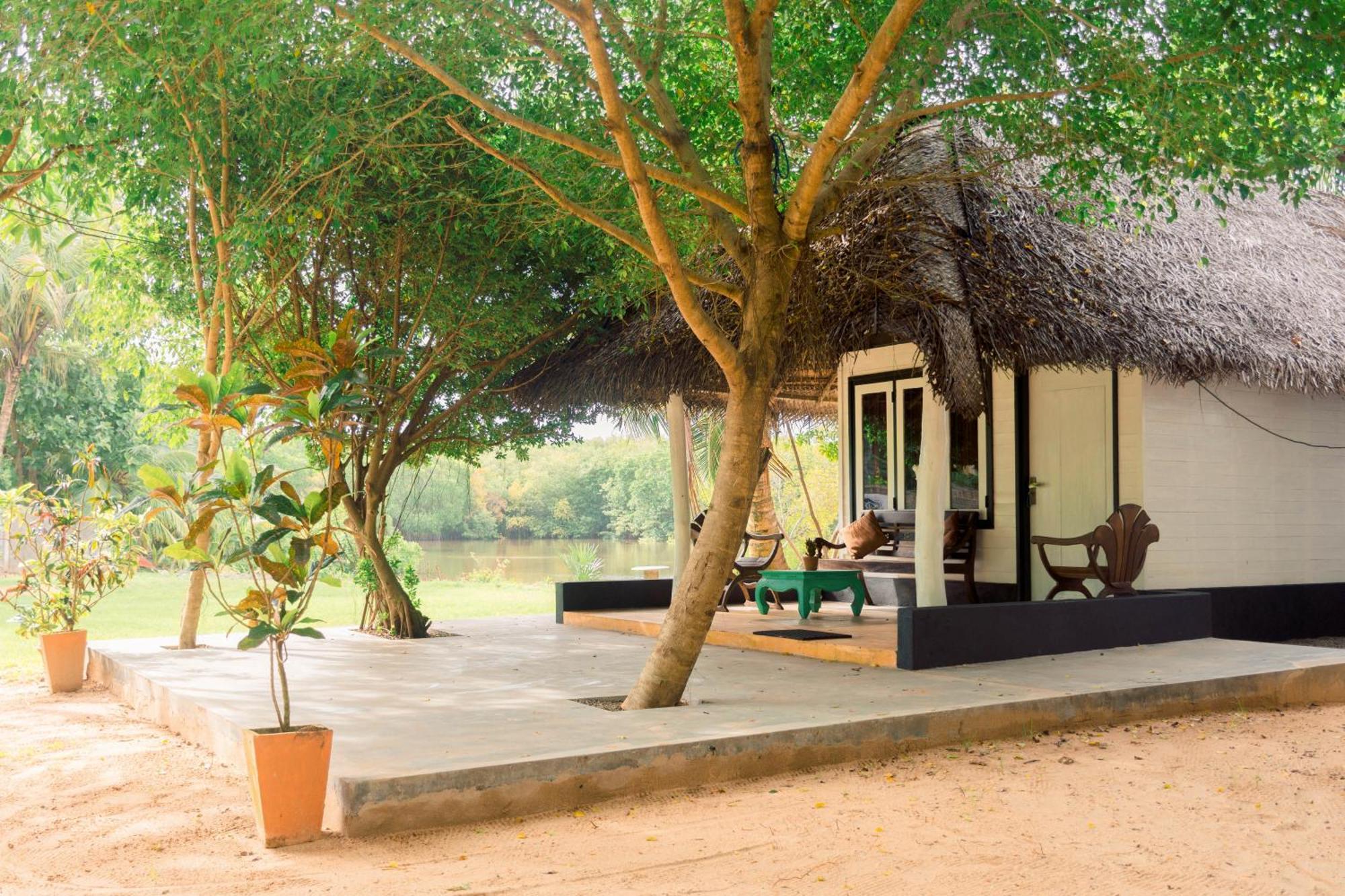 Harmony Beach Resort Tangalle Exterior foto