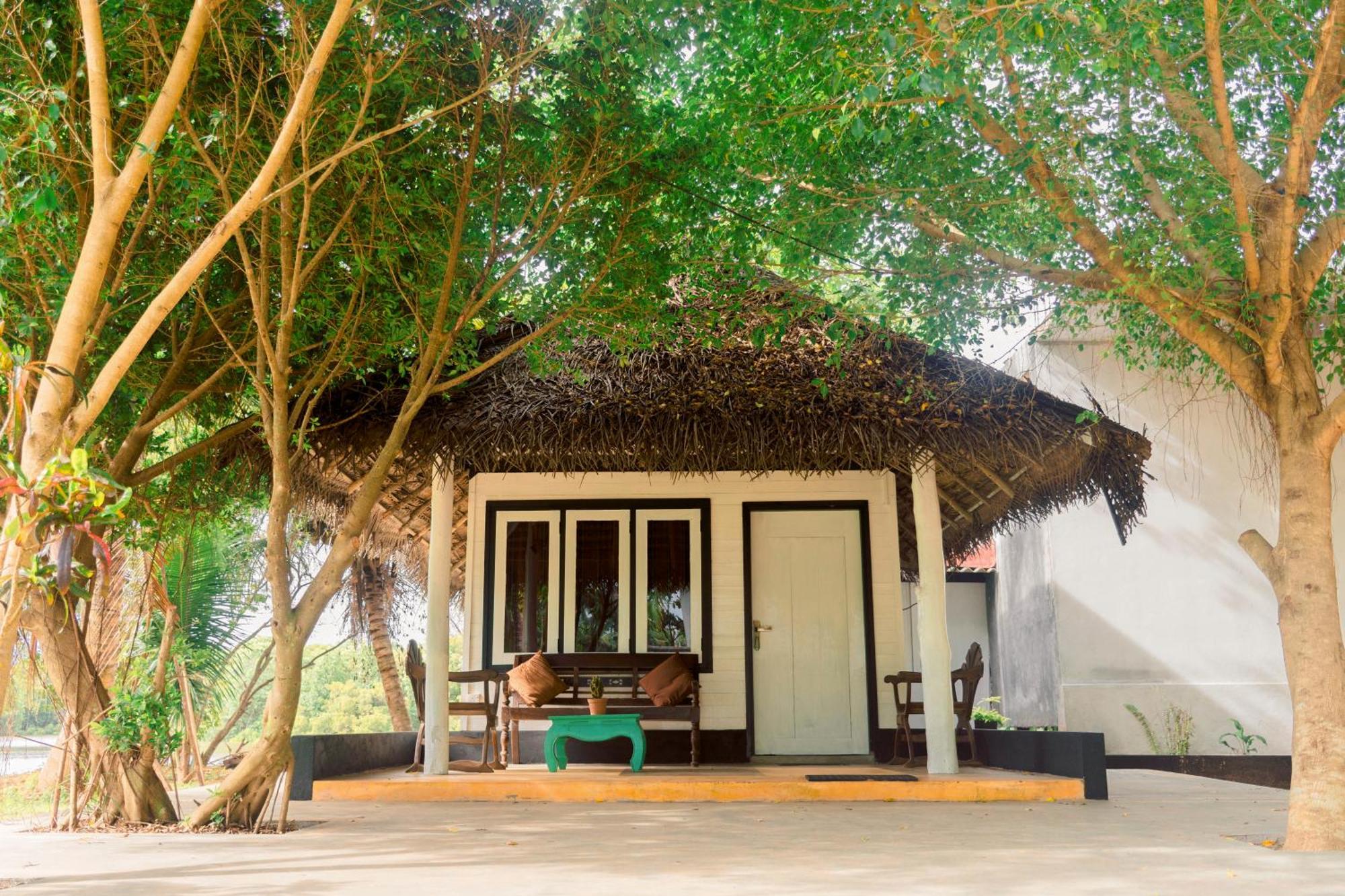 Harmony Beach Resort Tangalle Exterior foto